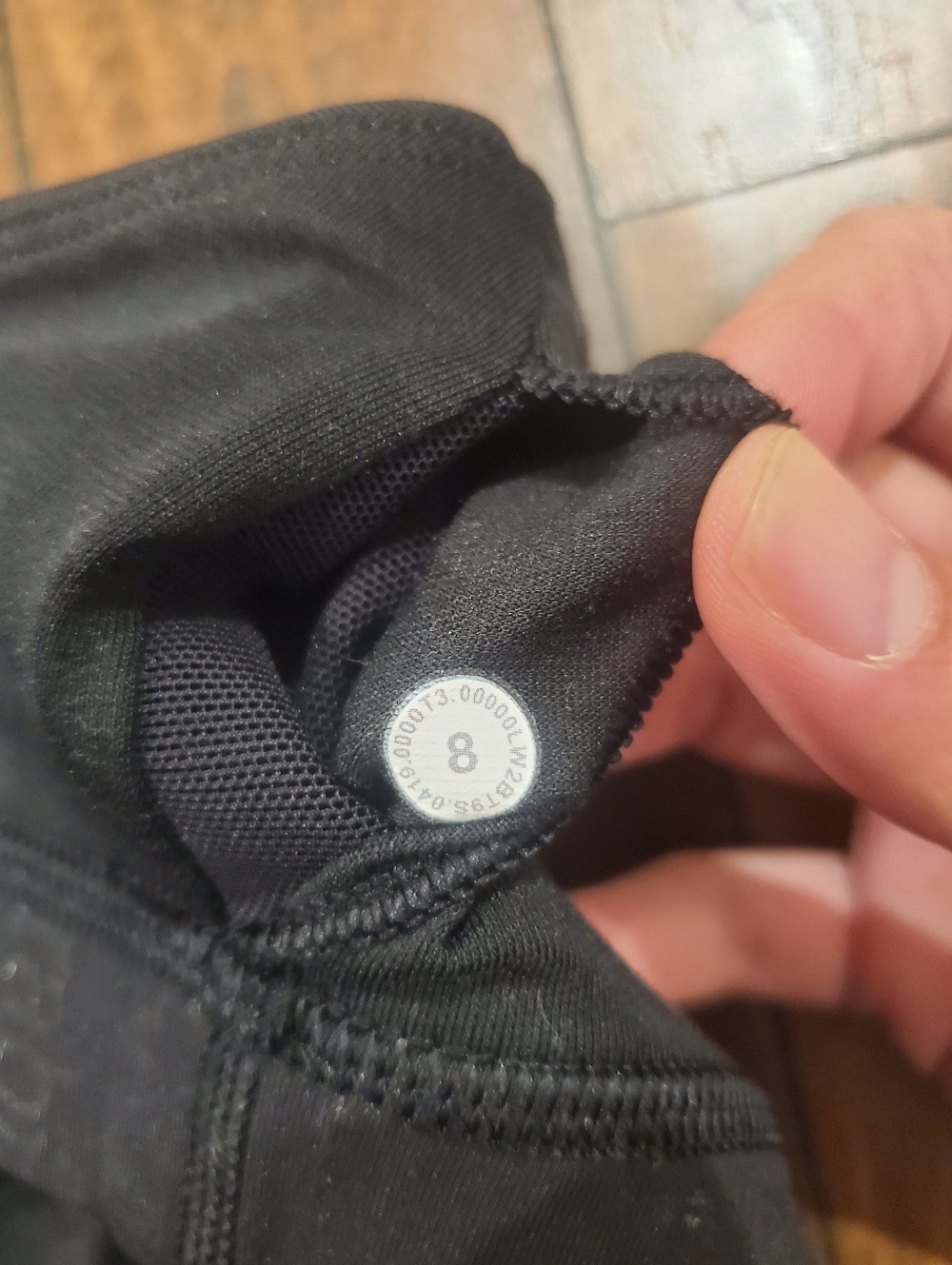 Lululemon Energy Bra Manifesto Size 8 20 Yr Foil Black - Picture 9 of 13